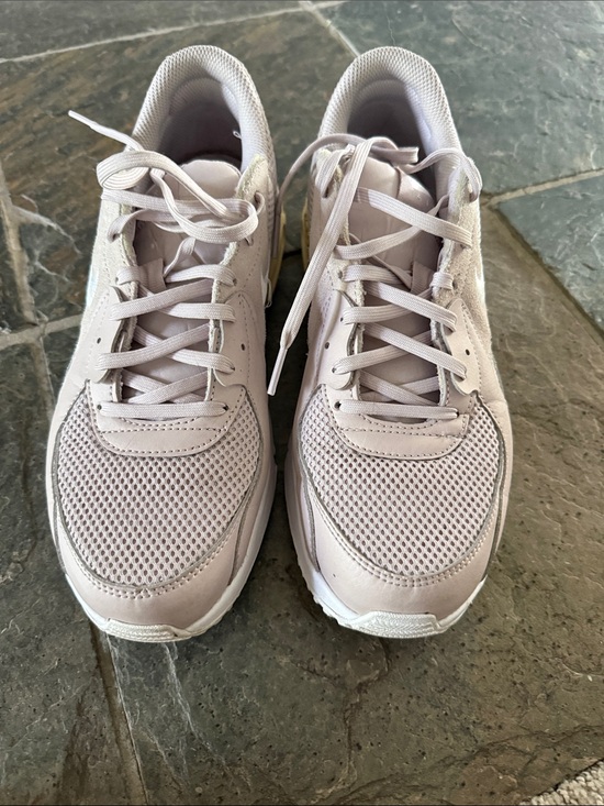Nike Shoes - Nike Women’s Pale lavender Mesh Lace-Up Sneakers
